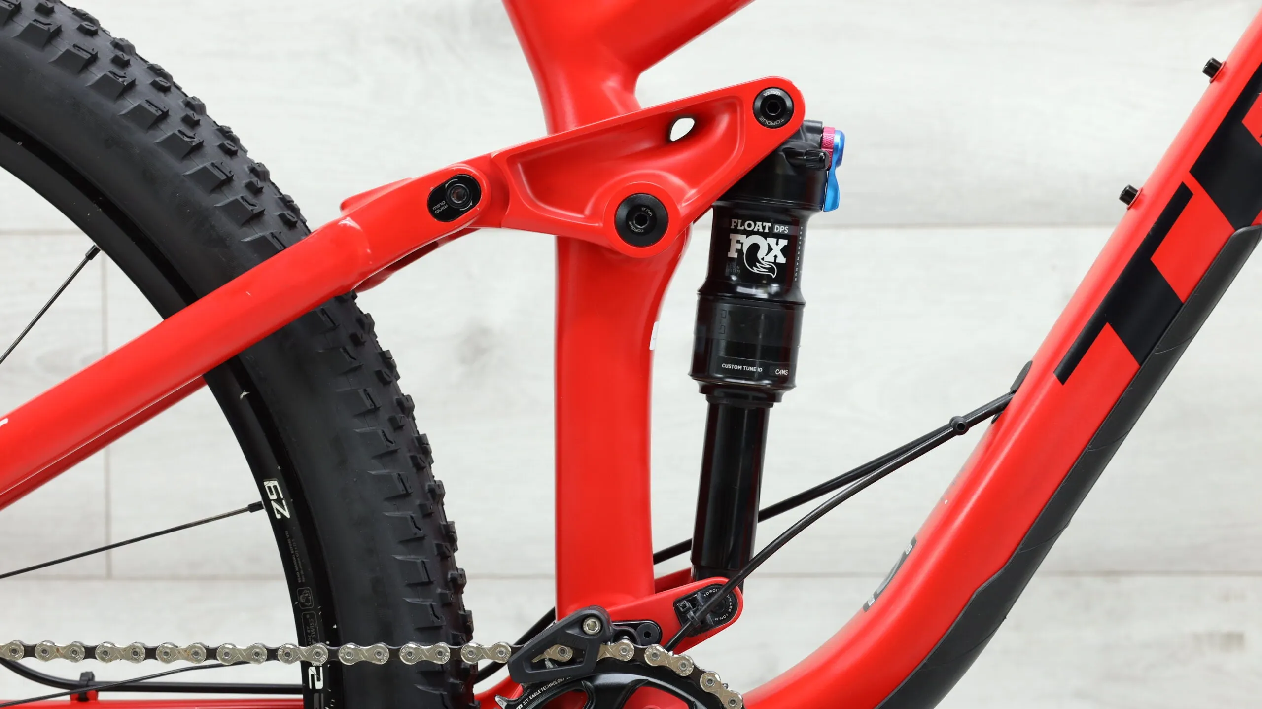 2017 Trek Fuel EX 7  Mountain Bike - Med/Large