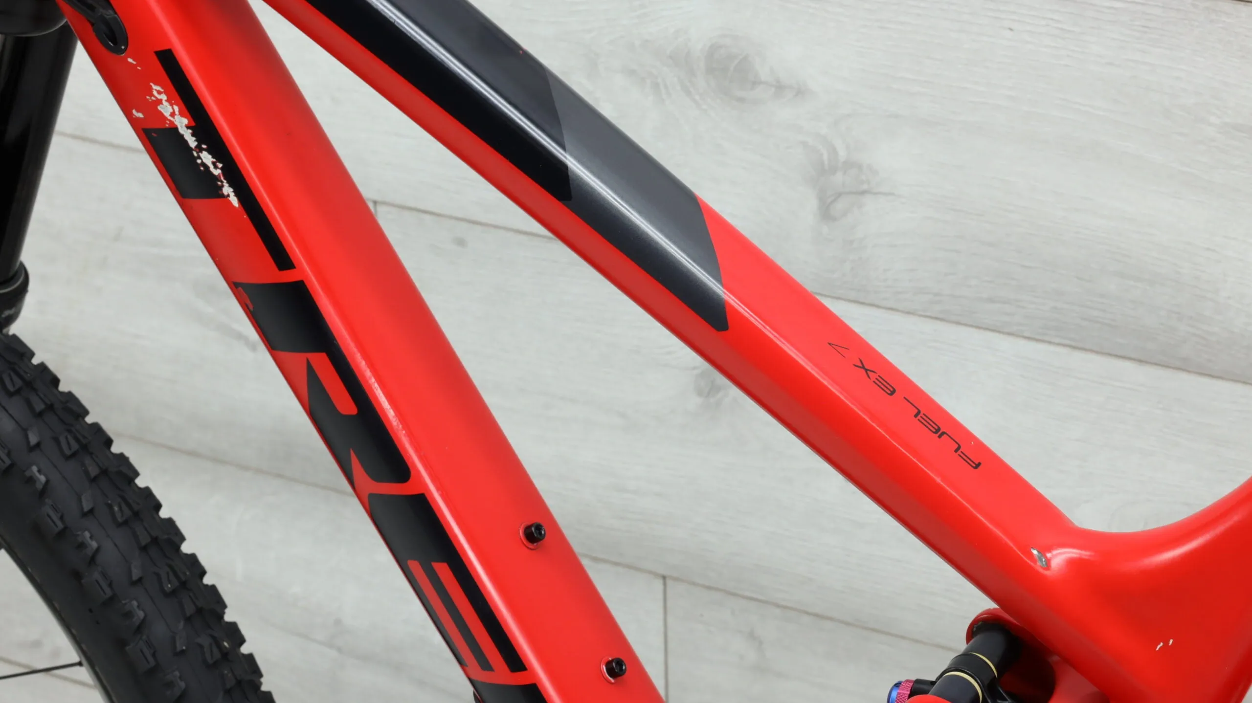 2017 Trek Fuel EX 7  Mountain Bike - Med/Large